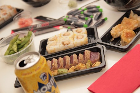 Des sushis pour l'Apéro en direct sur Equinox Radio Barcelone