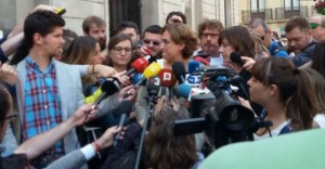 Ada Colau mairie de barcelone journalistes