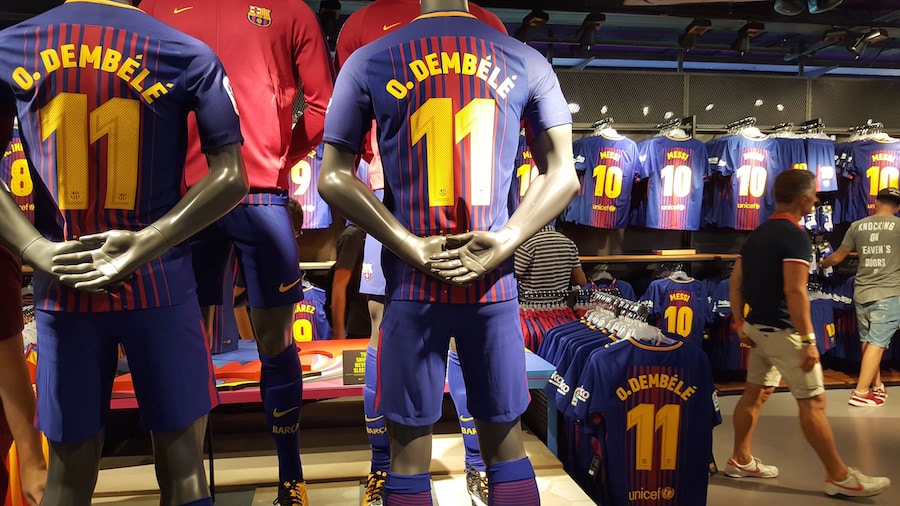 Dembélé à la boutique