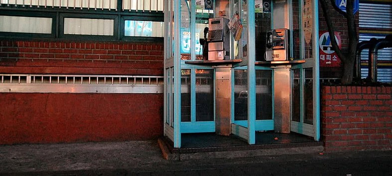 "Sauvons la dernière cabine de Barcelone" 8 cabine-téléphonique-pétition