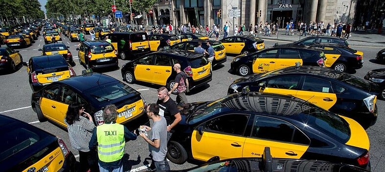 Grève - Les chauffeurs de taxi offrent des trajets gratuits vers les hôpitaux 1 grève taxi opt