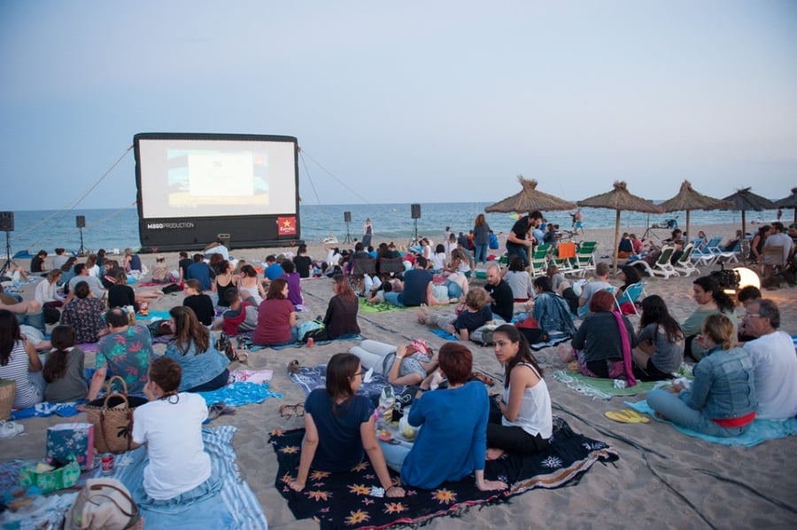 Free outdoor cinema on the beach in Barcelona