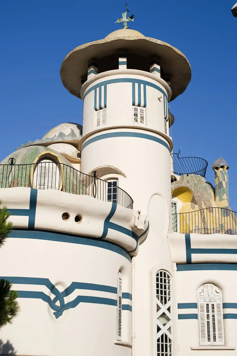 Voyage dans les coulisses du modernisme catalan 8 TORRE DE LA CREU TORRE DELS OUS SANT JOAN DESPÍ