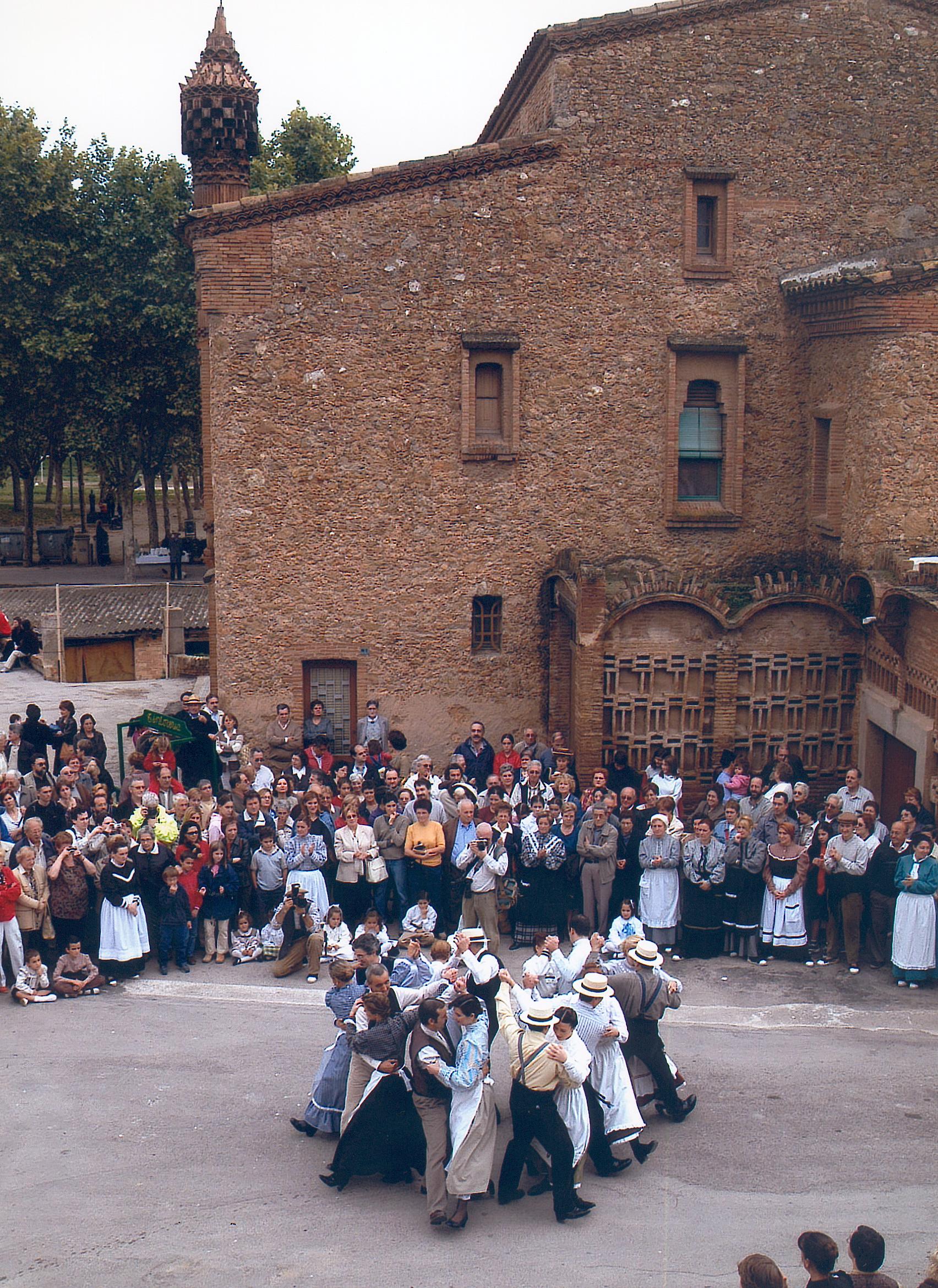 festival gaudi guell catalogne