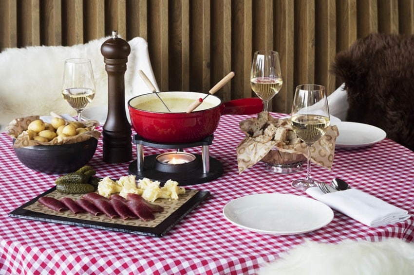 barcelone repas français suisse