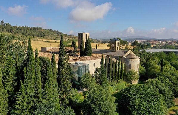 Un voyage historique et culturel dans un monastère en Catalogne 2 escapade catalogne