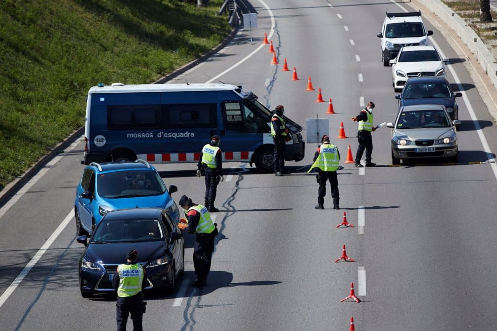 controle police barcelone coronavirus