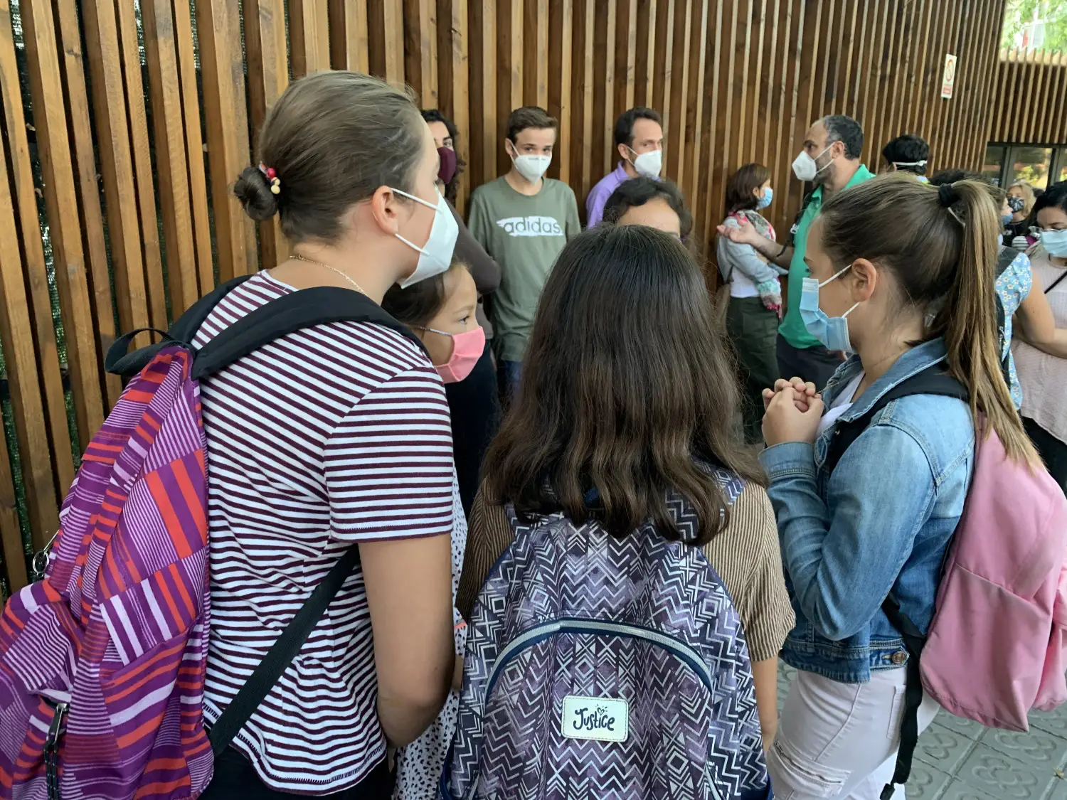 Rentrée Lycée Français de Barcelone - Sous les masques, joie et soulagement 2 lycée français barcelone 3