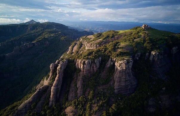 Un fabuleux parc naturel à 1h de Barcelone 3 montagne Sant Llorenc del Munt 1