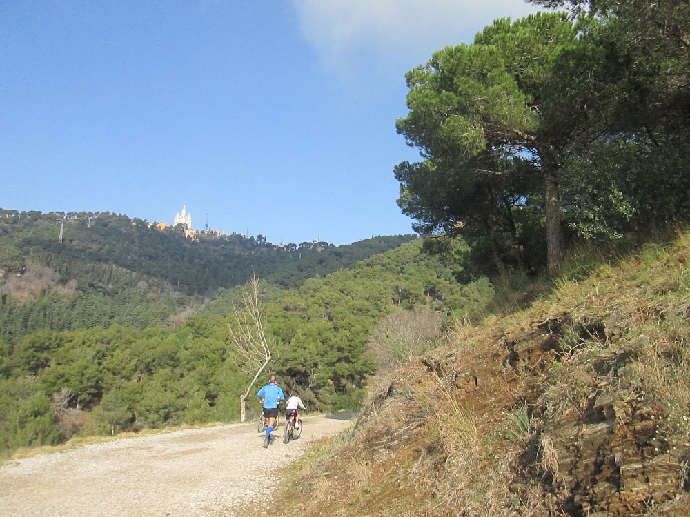 tibidabo desde carretera de les aigues