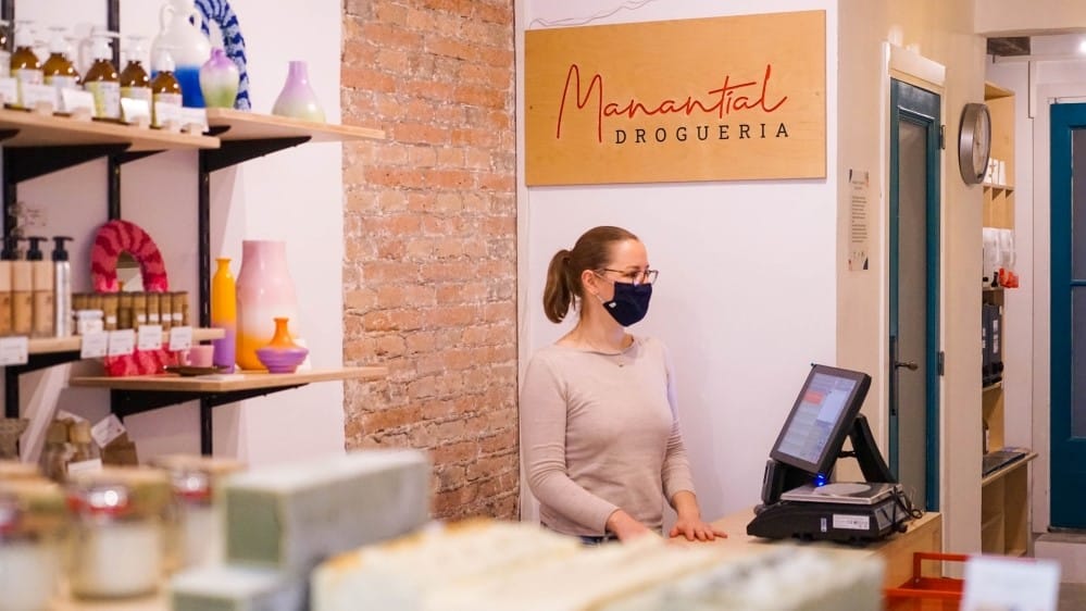 Boutique drogueria El Manantial Photo Clementine Laurent Equinox 3