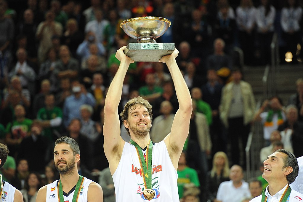 1024px Pau Gasol 2011 02