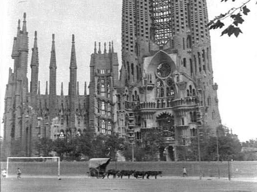 sagrada familia histoire