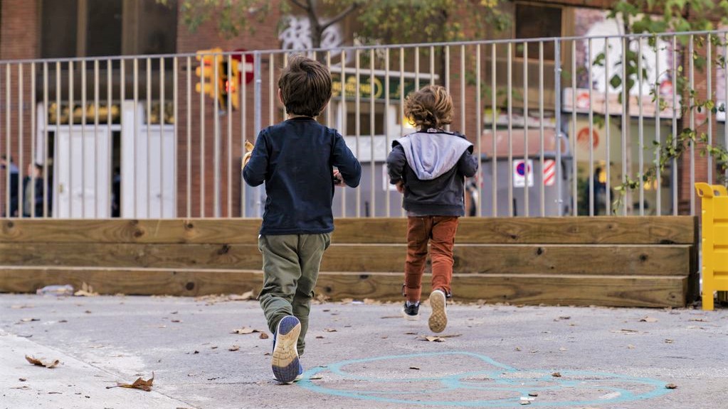 Enfants ecole jouer Photo Monica Moreno