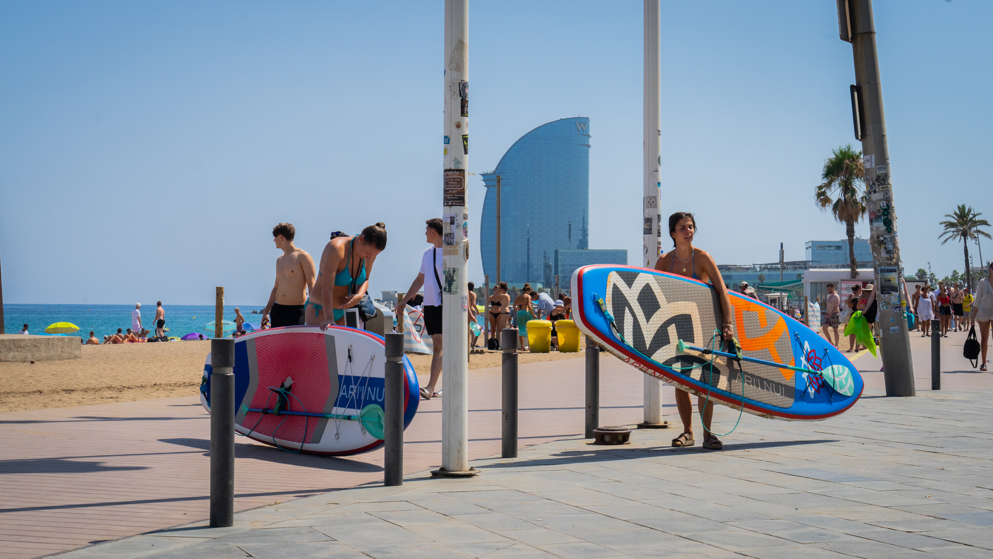 Sur paddlesurf plage mer Barceloneta touristes ete vacances Photo Clementine Laurent Equinox 1