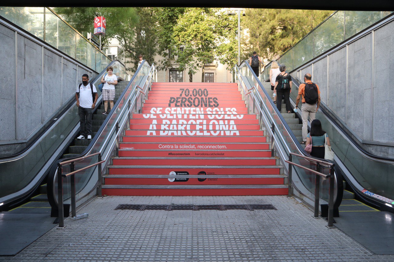 campagne mairie Barcelone contre la solitude
