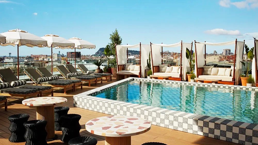 Tope rooftop The Hoxton Barcelona Poblenou terrasse 1