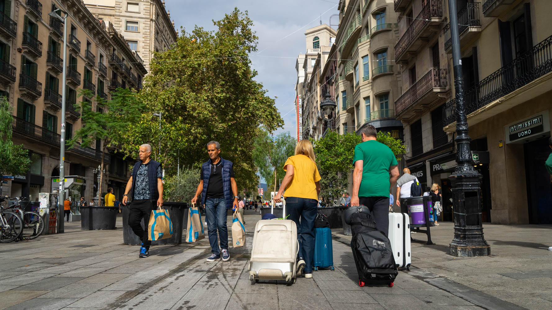 barcelona tourism restrictions