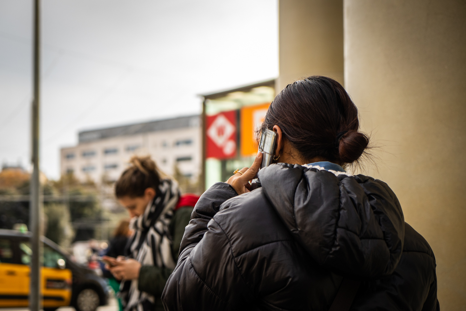 Telephone appel mobile portable rue photo Clementine Laurent