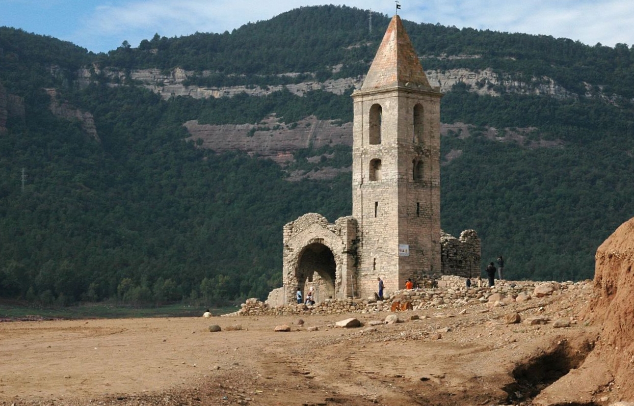 Panta de Sau Restes de lesglesia de Sant Roma2