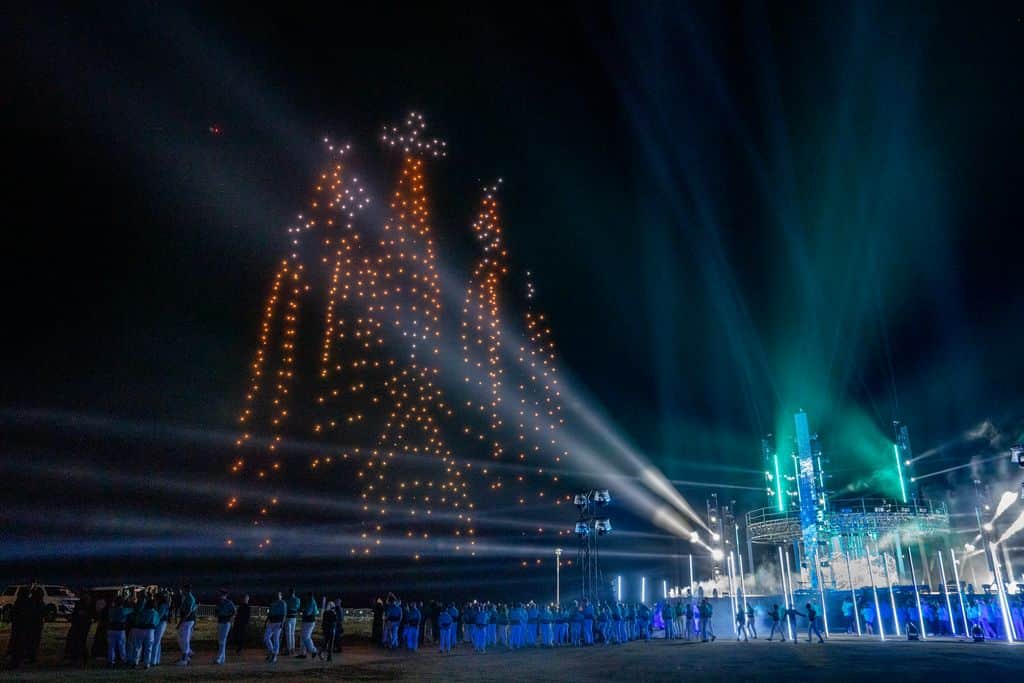 spectacle drones barcelone plage