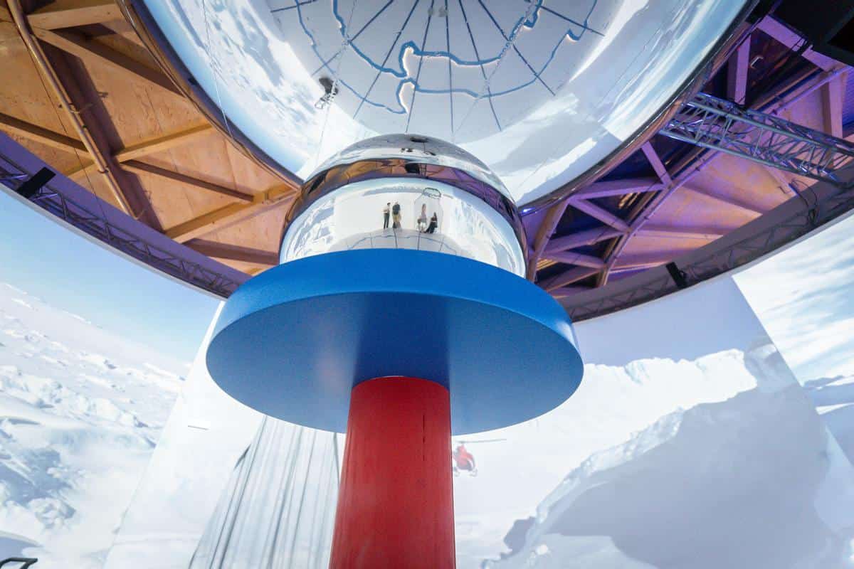 Un événement networking immersif à Antarctica Experience Barcelone avec Mazette 1 antartica