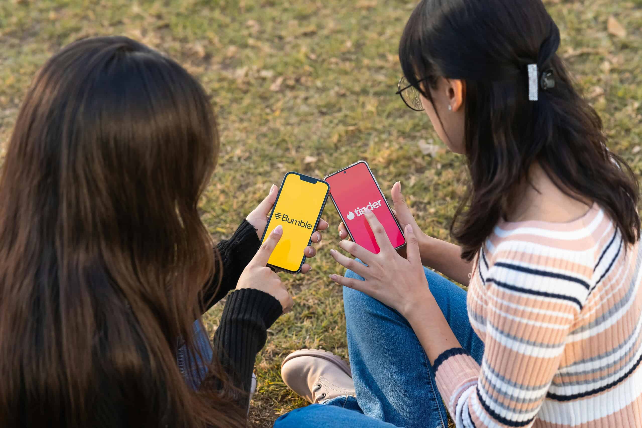 Épuisés par Tinder, les célibataires de Barcelone réinventent la rencontre 1 tinder scaled