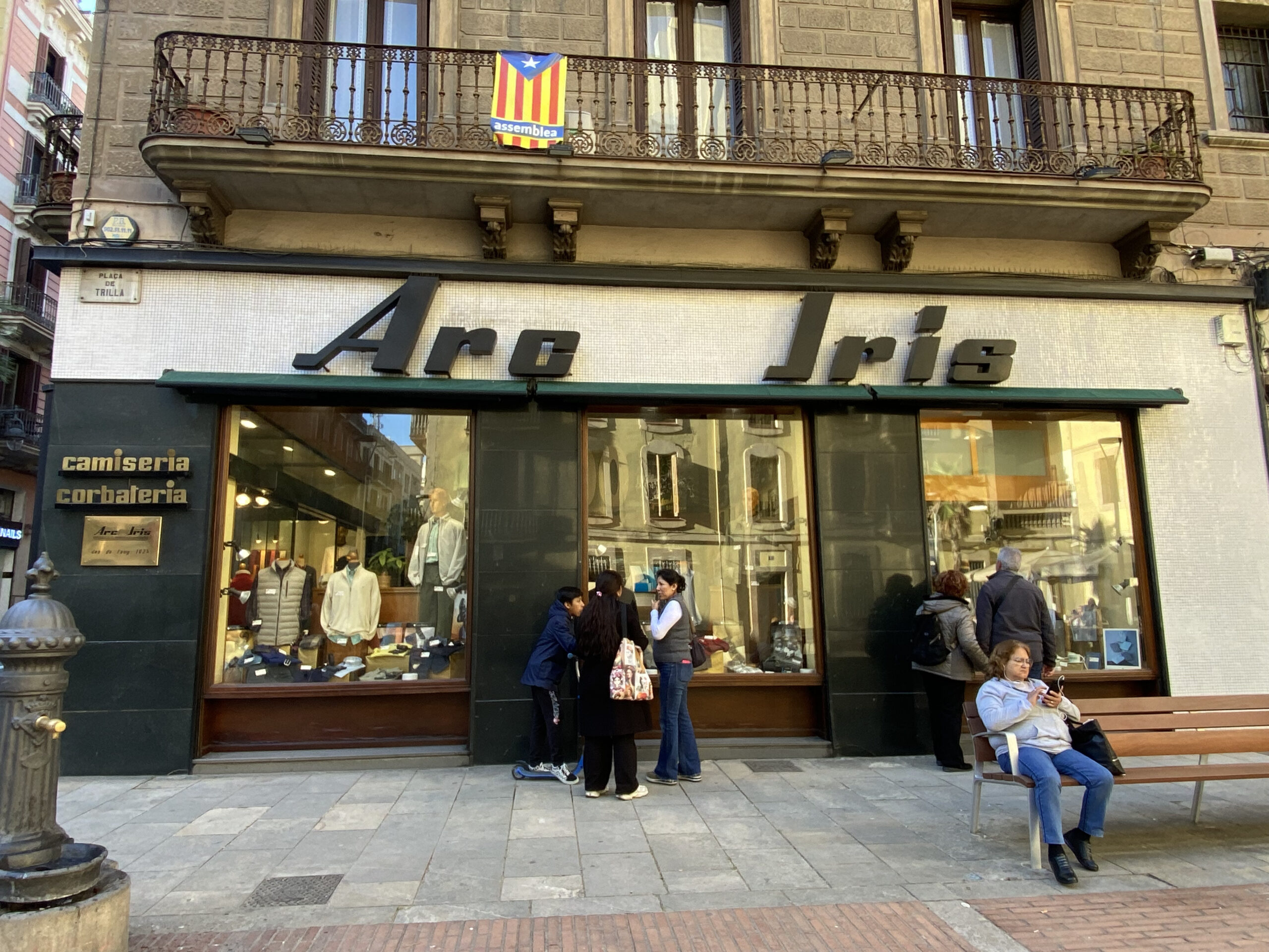 Y a-t-il trop de commerces à Barcelone ? 1 IMG 0752 scaled
