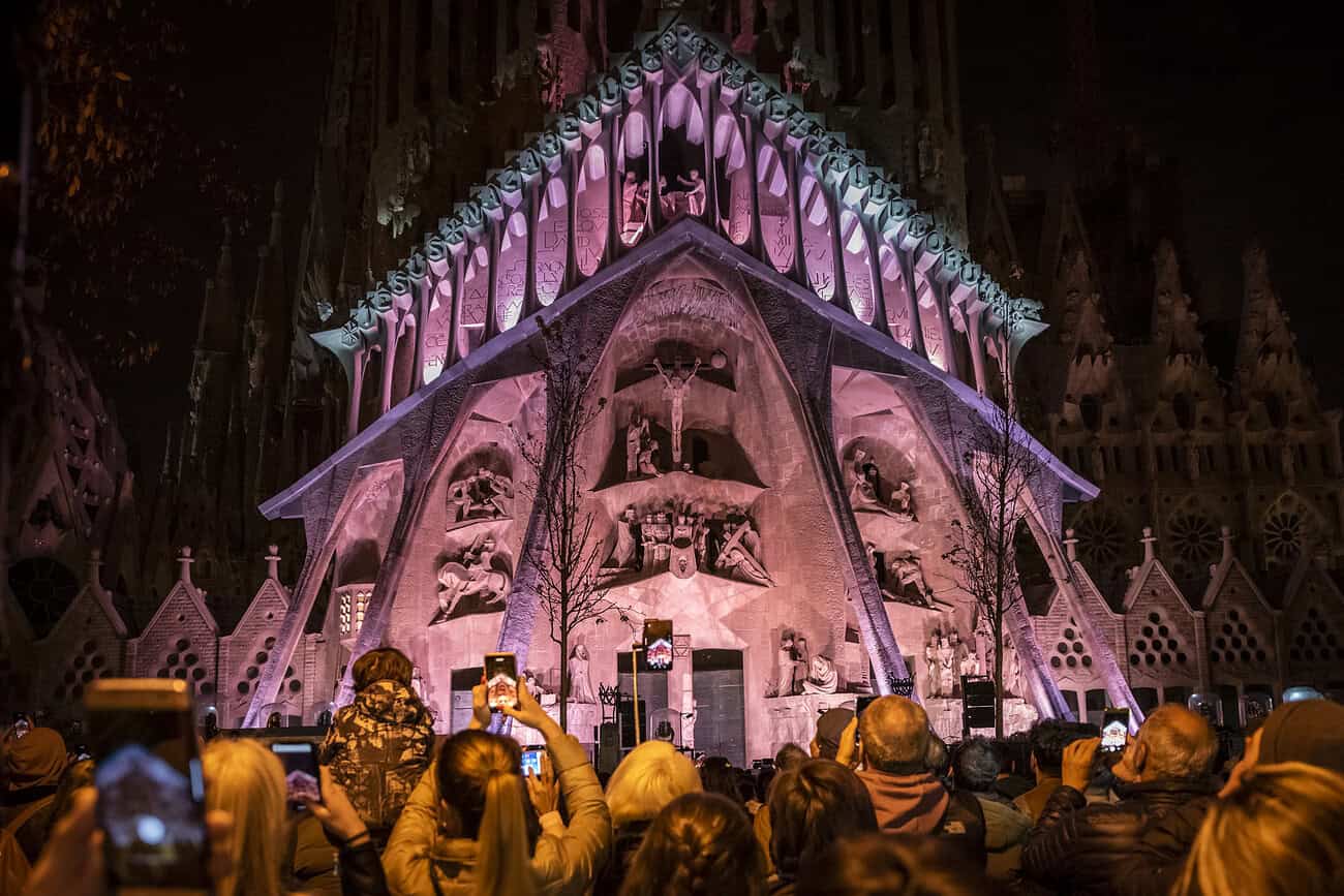 Que faire à Barcelone le week-end du 27 au 29 mars 2026 2 façade semana sainte sagrada familia