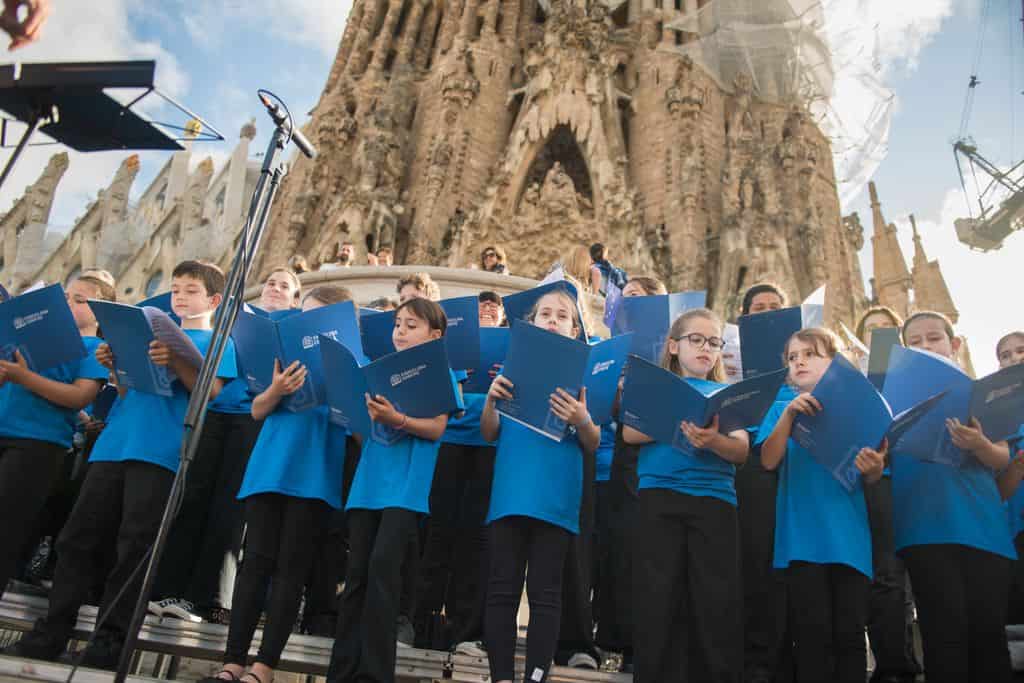 concert sagrada familia enfants