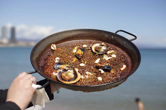 Equinox : toute l'actu de Barcelone et les bons plans de la ville 17 paella barcelone vue sur la mer