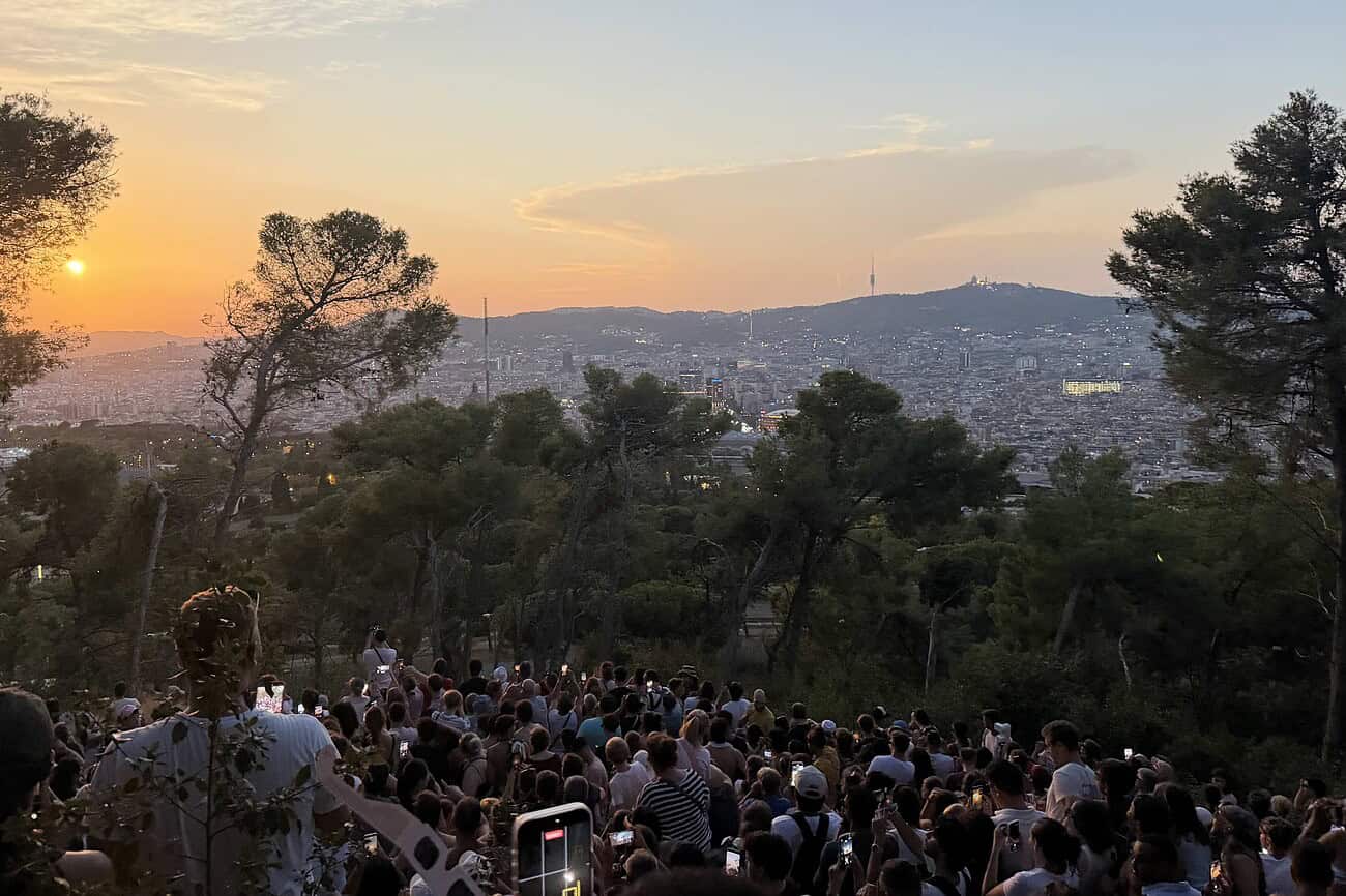 Éclipse en Espagne : hausse des consultations chez l’ophtalmo, les symptômes à surveiller 2 Eclipse