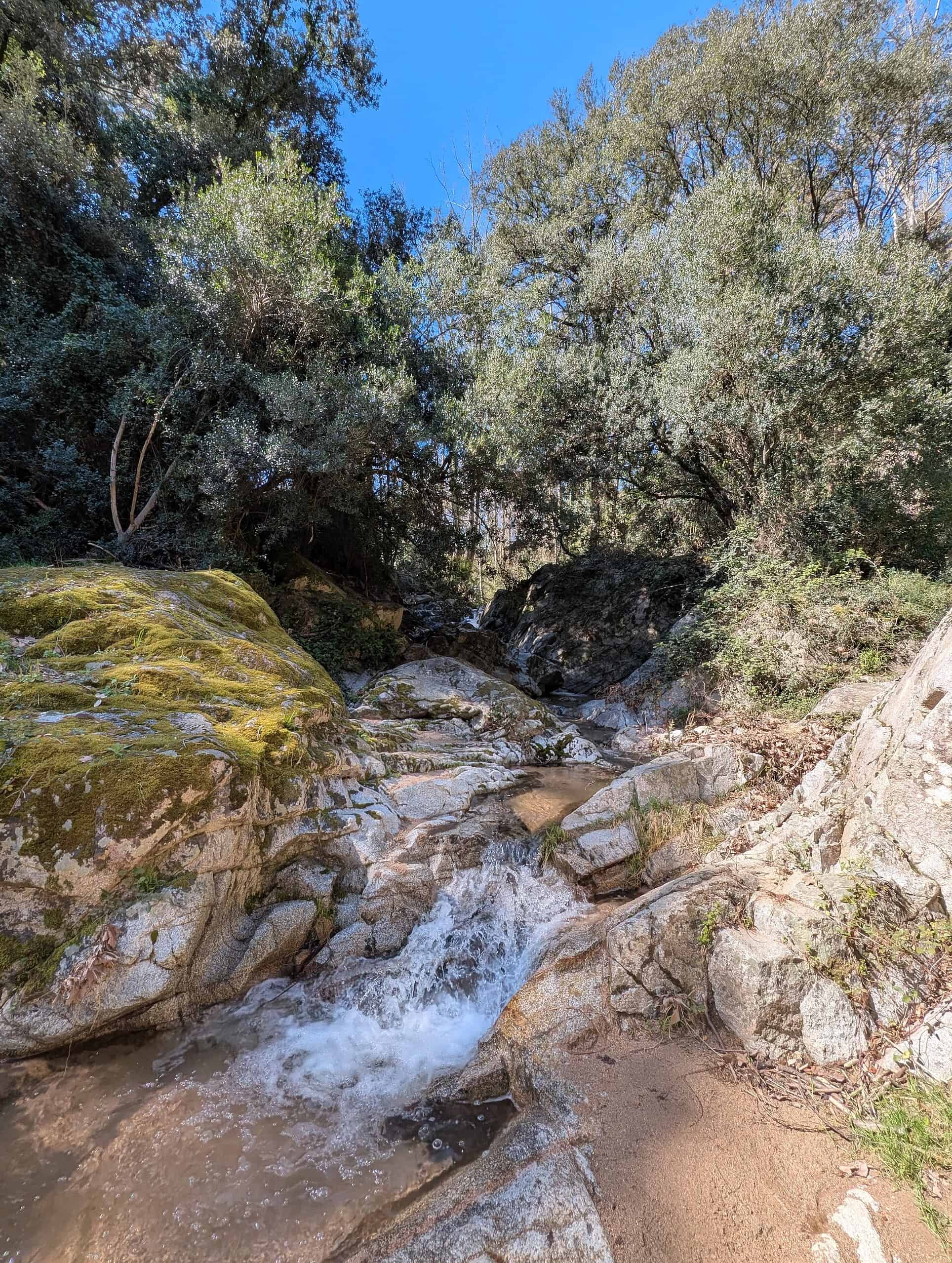 cascade catalogne rando scaled