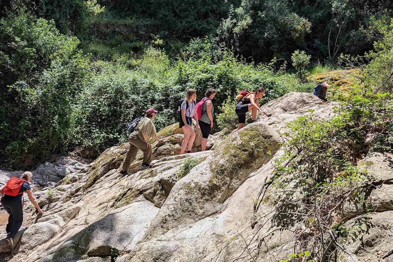À 45 minutes de Barcelone, une randonnée en forêt entre cascades et patrimoine catalan 1 rando cascade catalogne