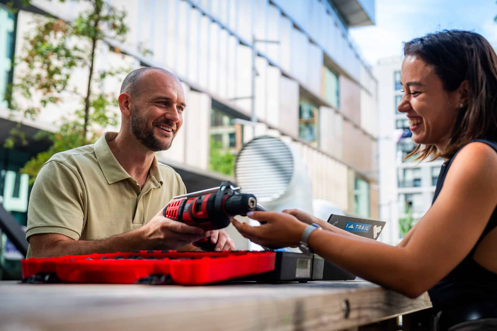 application echange d'outils entre particuliers barcelone
