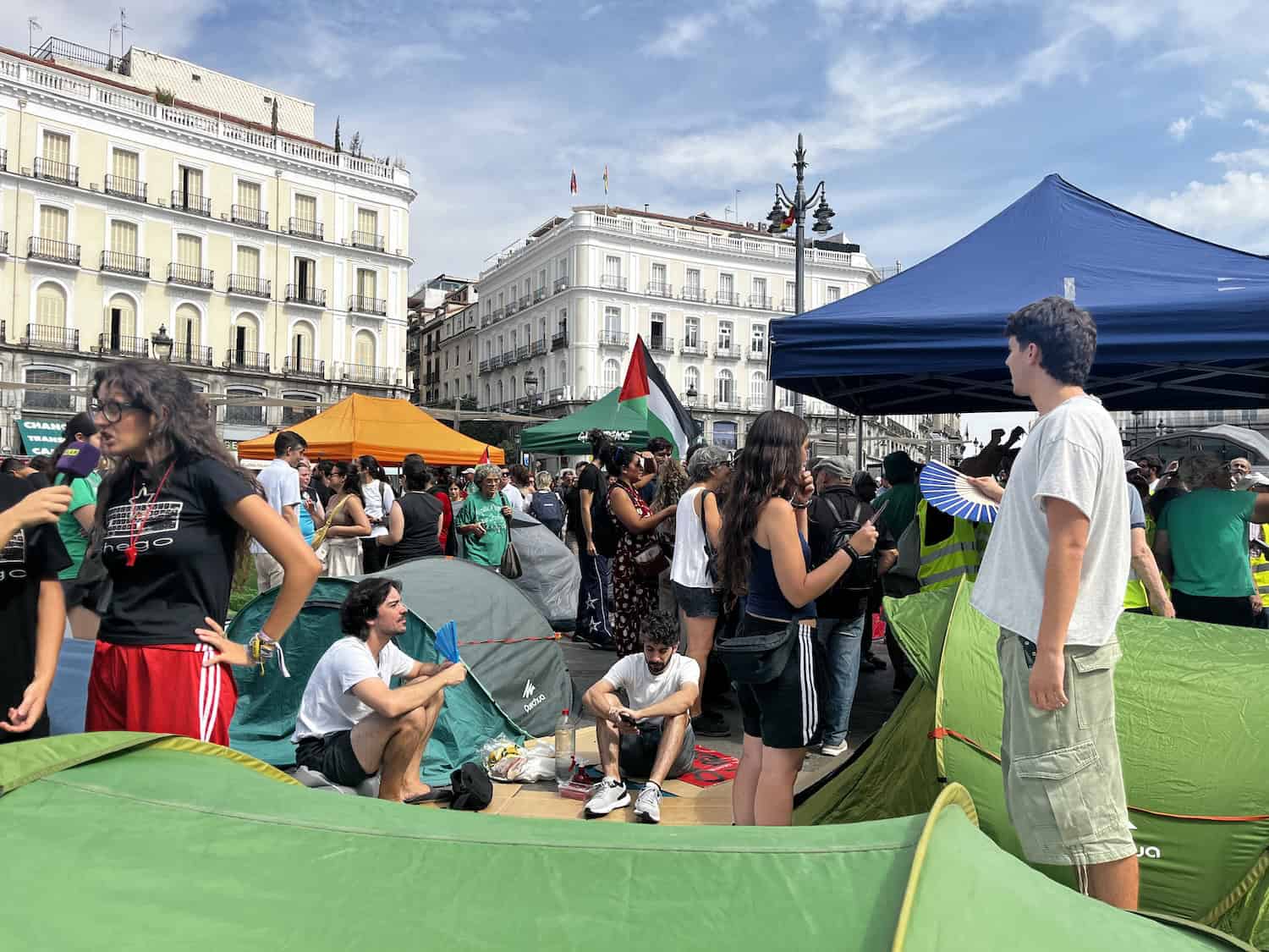 campement madrid logement manif