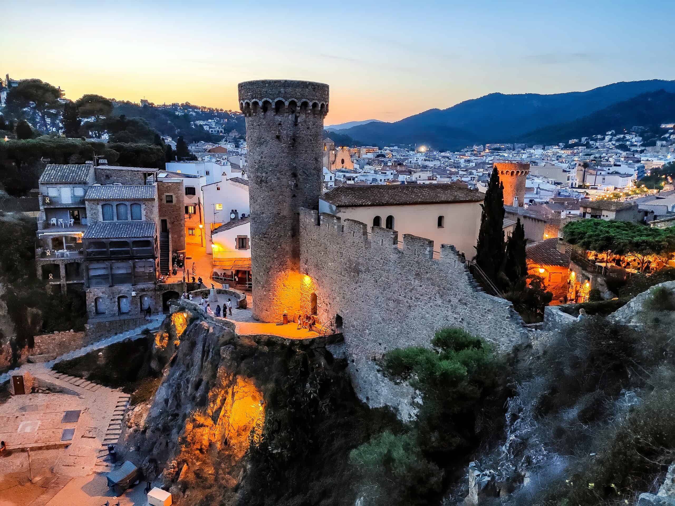 Ces 10 coins de Catalogne qu’Instagram a fini par gâcher 2 joshua kettle mnAz0rcHeBc unsplash scaled